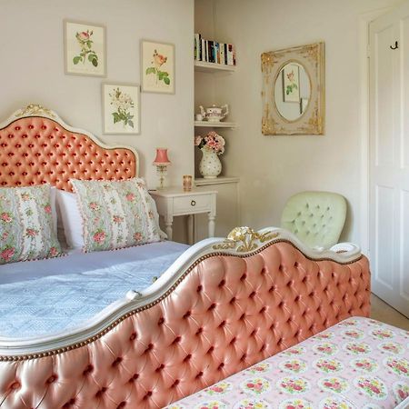 Pytts House Boutique Bed & Breakfast 버포드 외부 사진